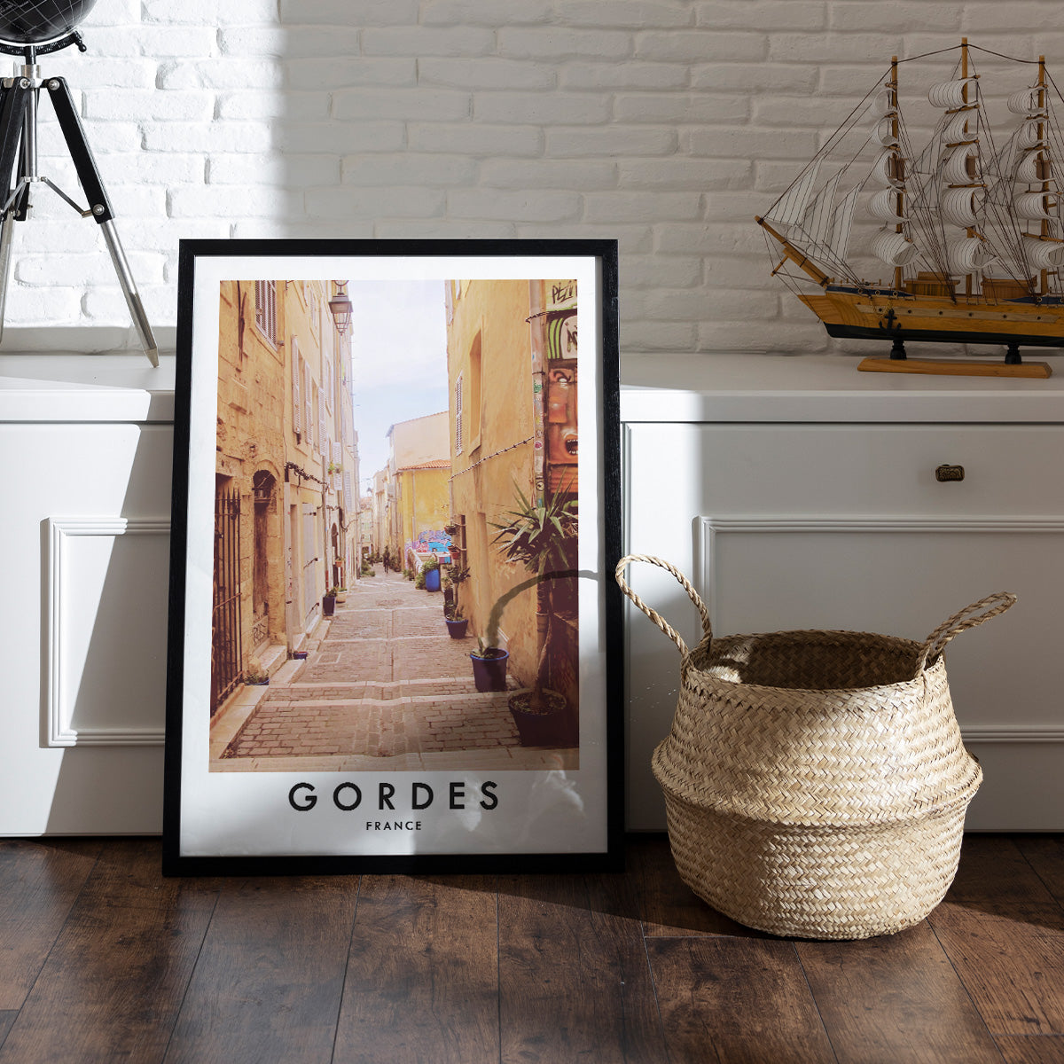 Enchanting Gordes: HD Metal Wall Art